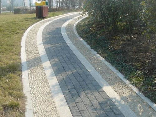 公路透水磚施工